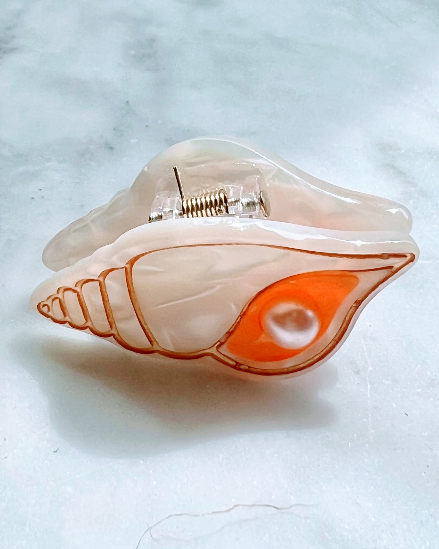 Conch Mini Claw Clip