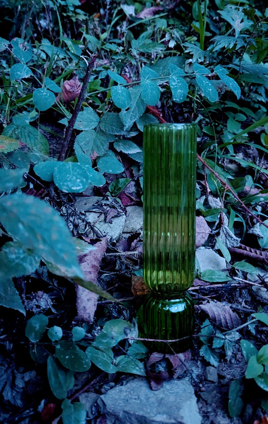 Ribbed Vase - Lichen