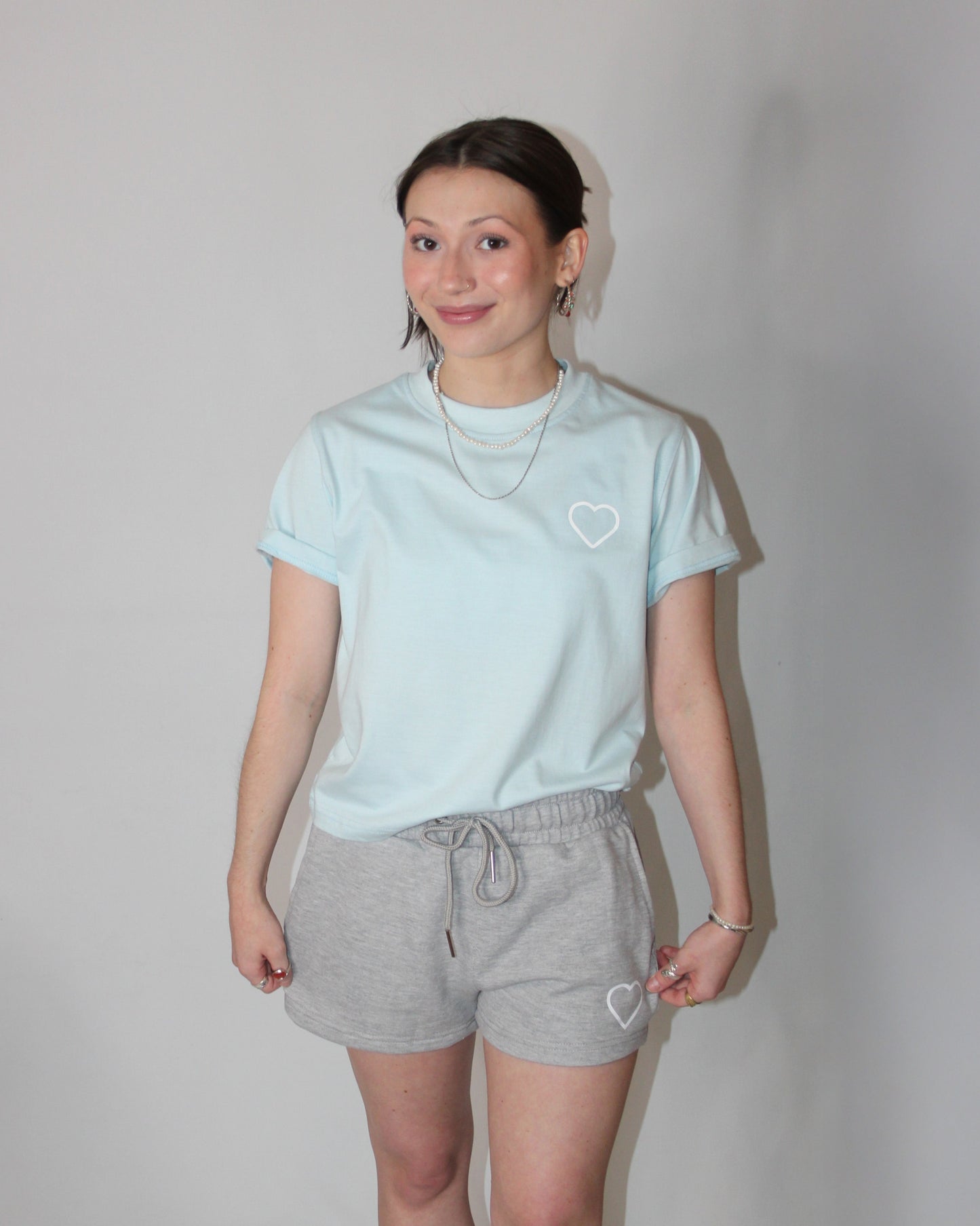 heather grey classic heart short