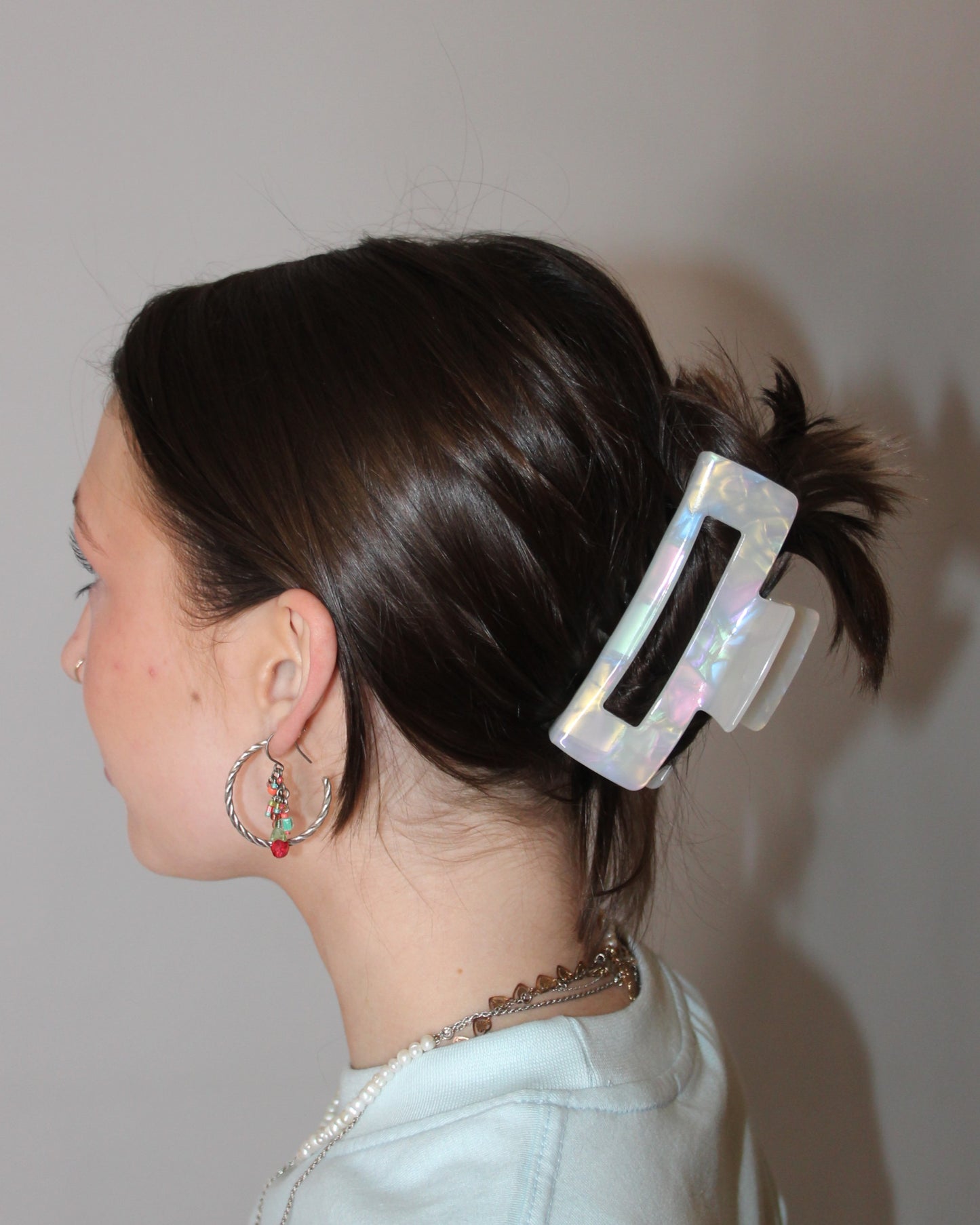 Iridescent Pearl Claw Clip