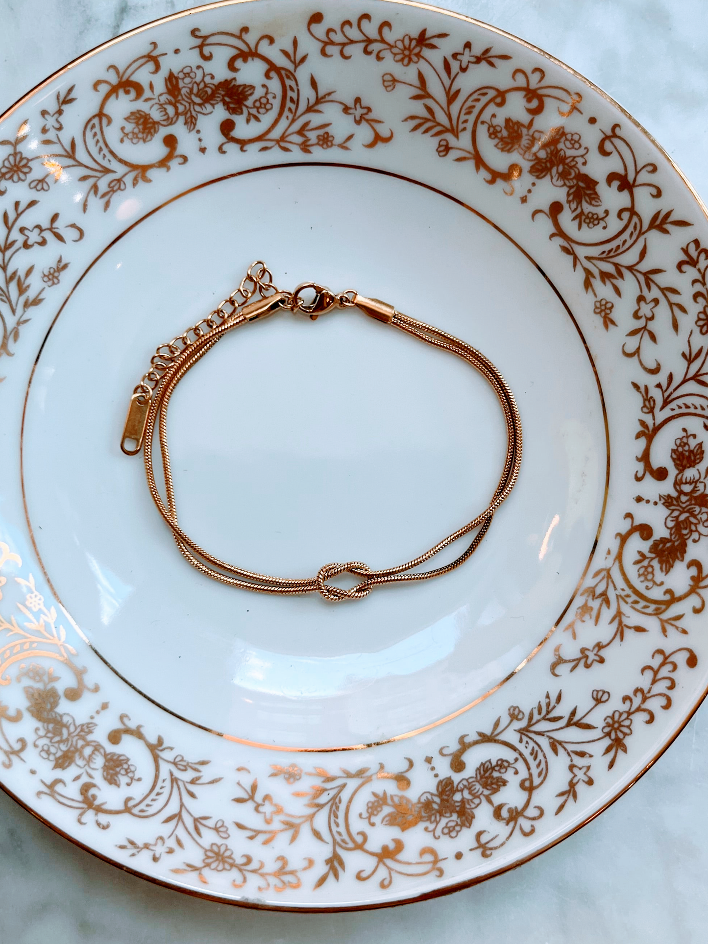 Knot Bracelet - Gold